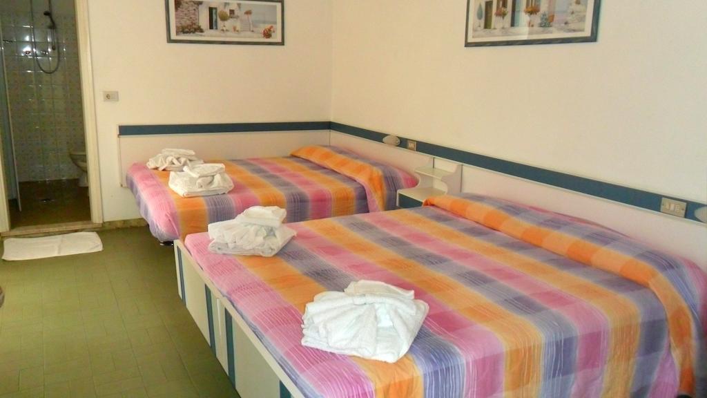 Hotel Michelangelo Белларія-Іджеа-Марина Номер фото