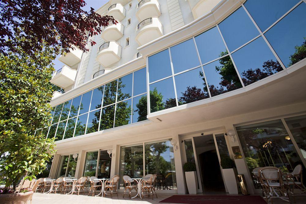 Hotel Michelangelo Белларія-Іджеа-Марина Екстер'єр фото