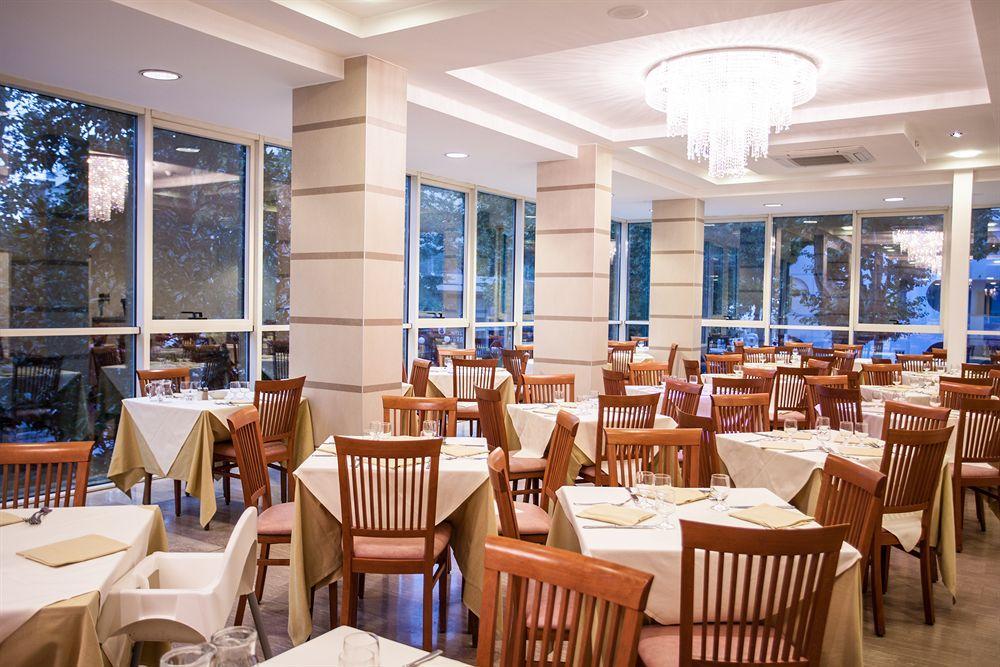 Hotel Michelangelo Белларія-Іджеа-Марина Екстер'єр фото